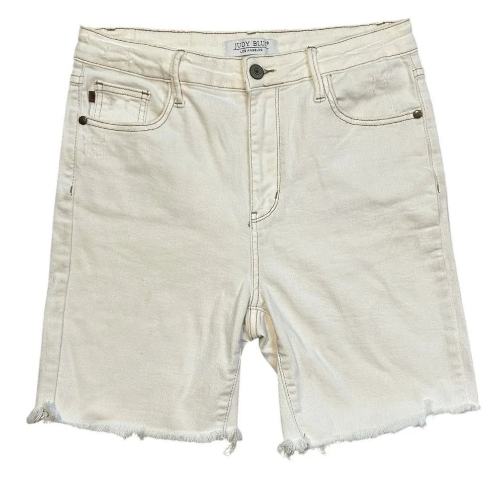 JUDY BLUE Curvy High Rise Ecru Denim Shorts sz L Distressed Raw Hem JB150163-C - Picture 2 of 10